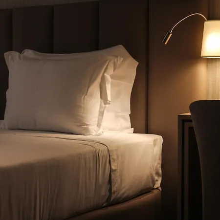 The Leaf Boutique - Adults Only 4*