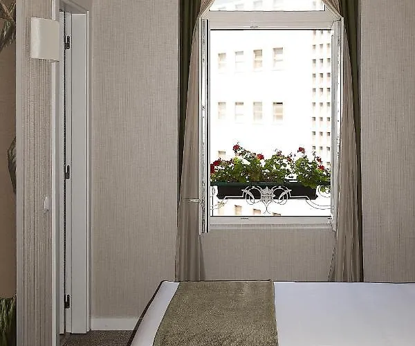 Hotel The Leaf Boutique - Adults Only 3*