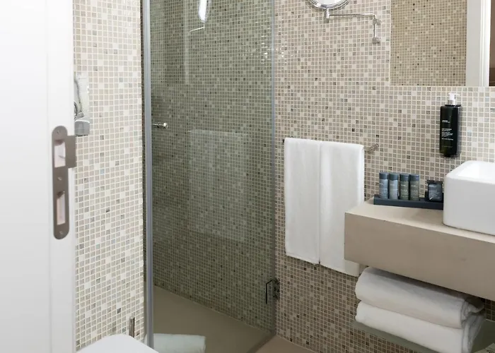 The Leaf Boutique - Adults Only Hotel