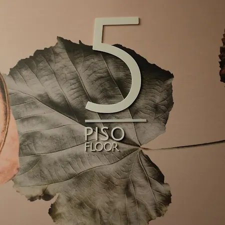 The Leaf Boutique - Adults Only מלון