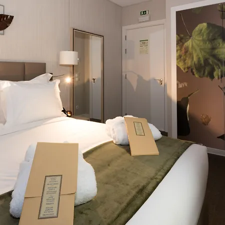 מלון The Leaf Boutique - Adults Only 3*